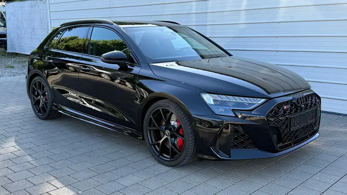 Gebraucht Audi RS3 Sportback Ambiente 400 PS (294 kW) 2026 Kleinwagen