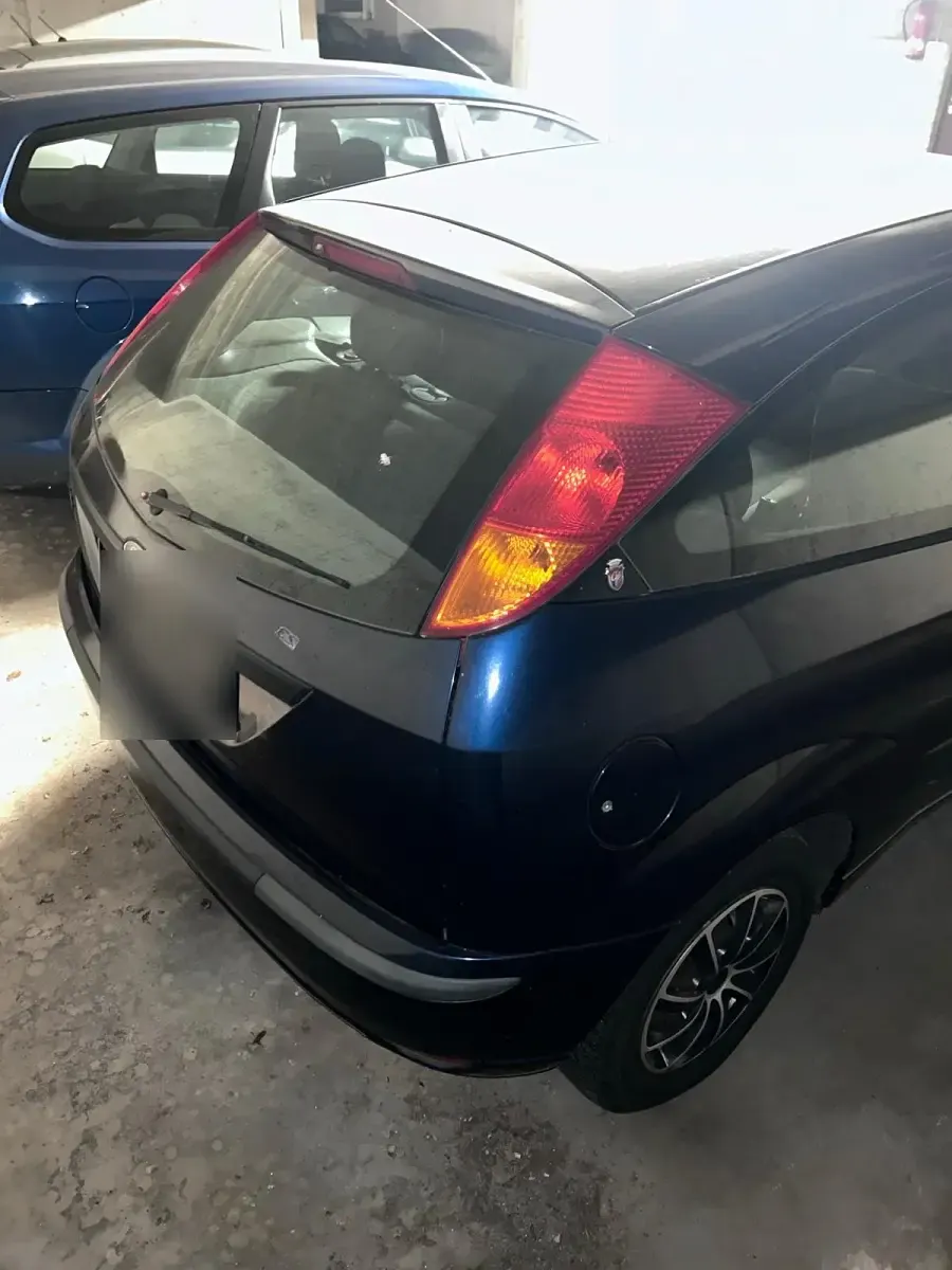 Używany Ford Focus 74 KM (54 kW) 2002 Niebieski Hatchback