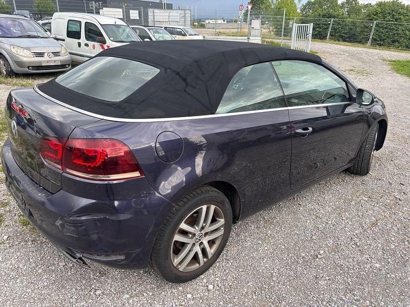 Gebraucht VW Golf Cabriolet Basis 105 PS (77 kW) 2012 Violet Cabrio