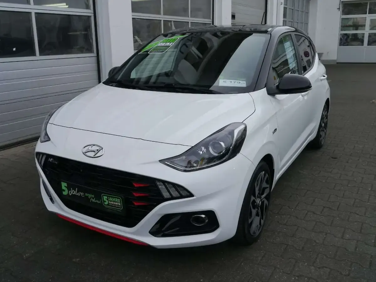 Gebraucht Hyundai i10 N Line 101 PS (74 kW) 2021 Polar white Kleinwagen
