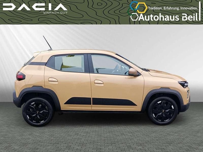 Neu Dacia Spring Extreme 19 kW (26 PS) 2025 Safaribeige Kleinwagen