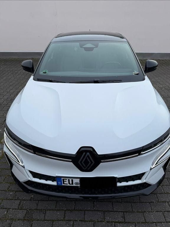 Gebraucht Renault Megane E-Tech Komfort 160 kW (218 PS) 2022 Weiß Limousine