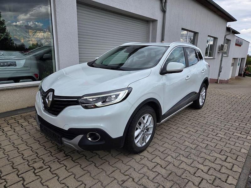 Weiß Gebraucht 2015 Renault Kadjar XMOD SUV | 12.900 € (Etwas zu teuer) - Bild 1/4