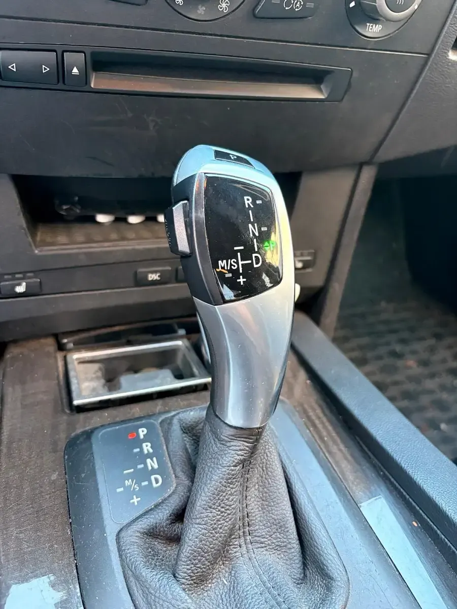 Gebraucht BMW 525 190 PS (139 kW) 2003 Silber Limousine