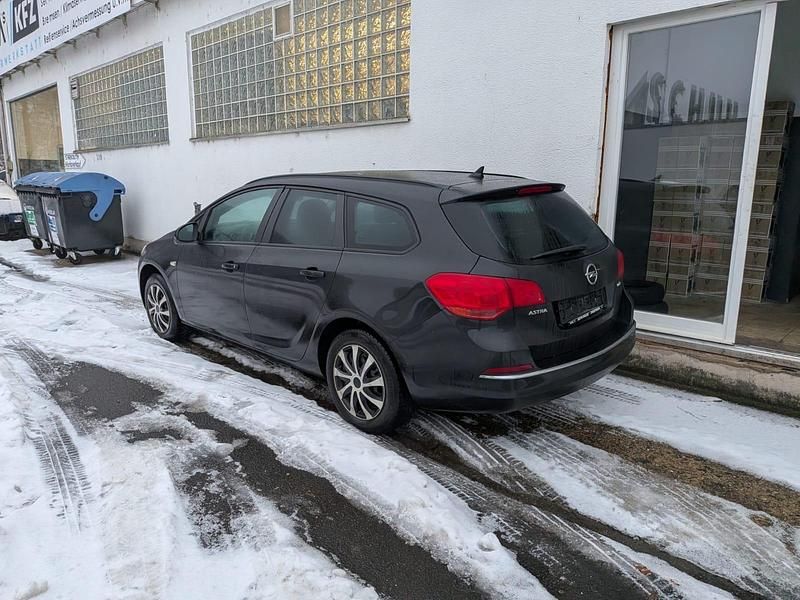 Gebraucht Opel Astra 136 PS (100 kW) 2015 Schwarz Kombi