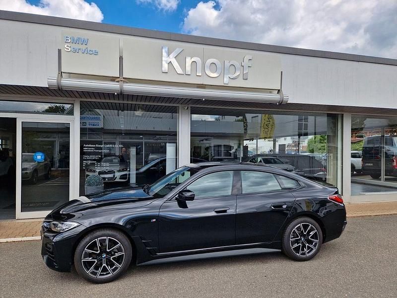 Schwarz Gebraucht 2024 BMW 420 Gran Coupé M Sport Coupé | 43.900 € (Fairer Preis) - Bild 1/4