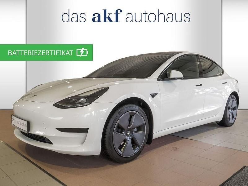 Weiß Gebraucht 2023 Tesla Model 3 Limousine | 27.950 € (Fairer Preis) - Bild 1/4
