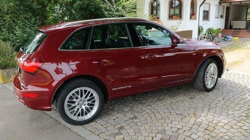 Gebraucht Audi Q5 Comfort 245 PS (180 kW) 2013 Rot SUV