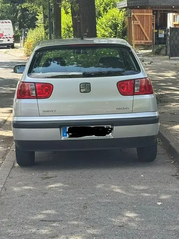 Gebraucht Seat Ibiza 60 PS (44 kW) 2001 Silber Kleinwagen