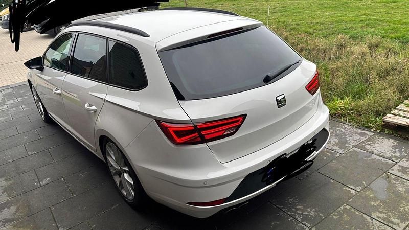 Gebraucht Seat Leon ST FR 125 PS (91 kW) 2018 Weiß Kombi