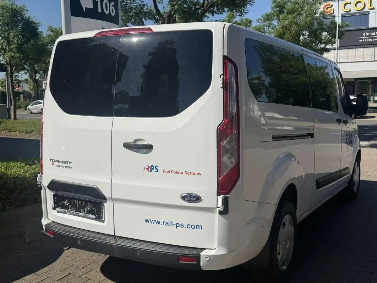 Gebraucht Ford Transit Custom 131 PS (96 kW) 2021 Weiß Kombi