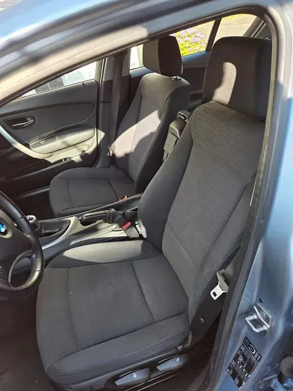 Gebraucht BMW 116 116 PS (85 kW) 2010 Blau Kleinwagen