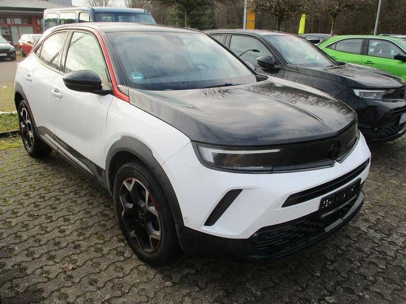 Weiß Gebraucht 2022 Opel Mokka GS Line SUV | 21.350 € (Fairer Preis) - Bild 1/4