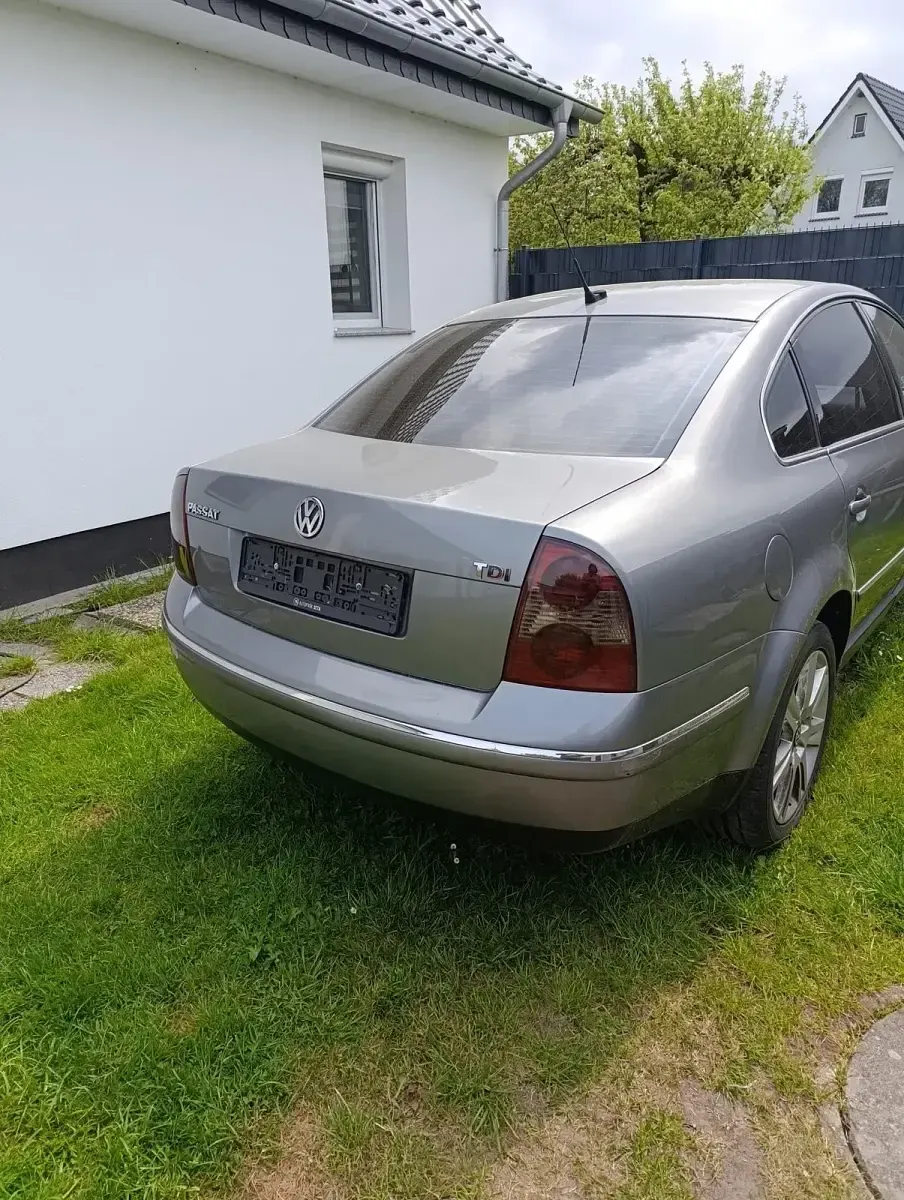 Gebraucht VW Passat 130 PS (95 kW) 2004 Limousine