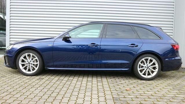 Gebraucht Audi A4 S-Line 204 PS (150 kW) 2023 Blau Kombi