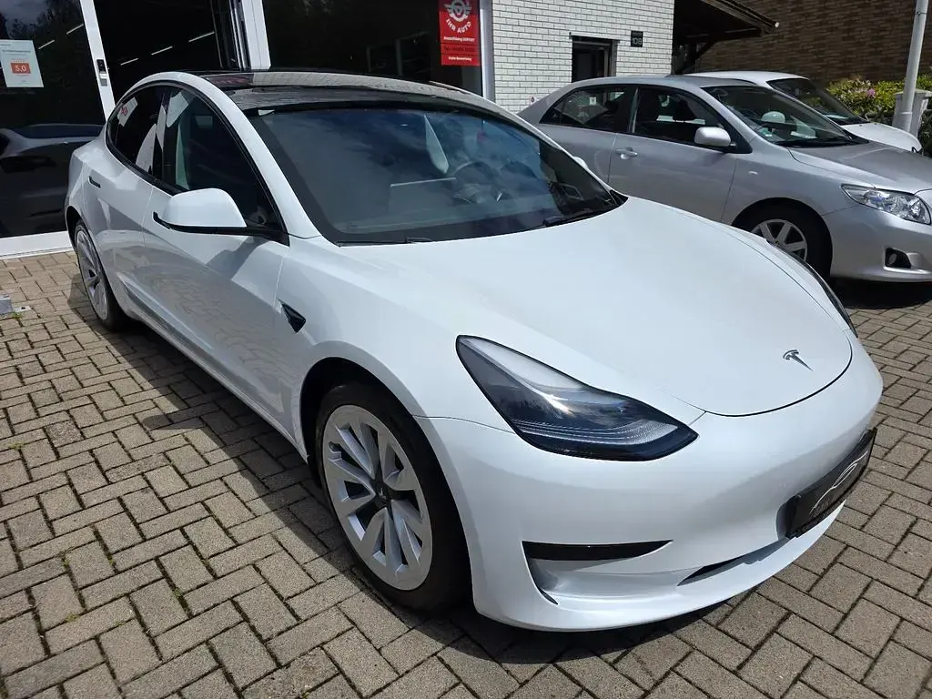 Gebraucht Tesla Model 3 RWD 208 kW (283 PS) 2022 Weiß Limousine