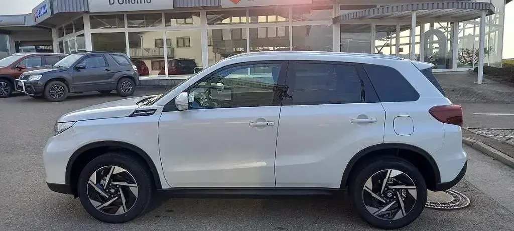 Gebraucht Suzuki Vitara Comfort+ 109 PS (80 kW) 2026 Weiß SUV