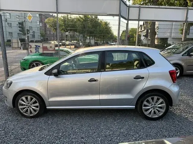 Gebraucht VW Polo 75 PS (55 kW) 2013 Silber Kleinwagen