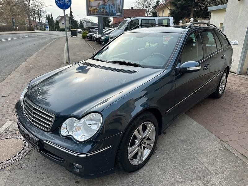 Gebraucht Mercedes C220 Elegance 150 PS (110 kW) 2005 Blau Kombi