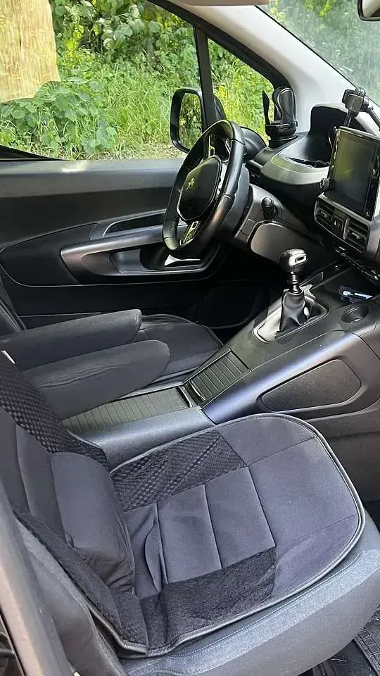 Gebraucht Peugeot Rifter Allure 131 PS (96 kW) 2019 Schwarz Van / Kleinbus