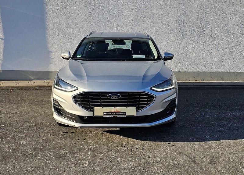 Gebraucht Ford Focus Titanium 125 PS (91 kW) 2024 Silber Kombi