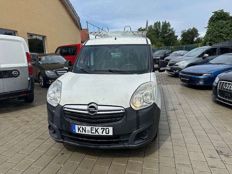 Gebraucht Opel Combo 95 PS (69 kW) 2017 Weiß Van / Kleinbus