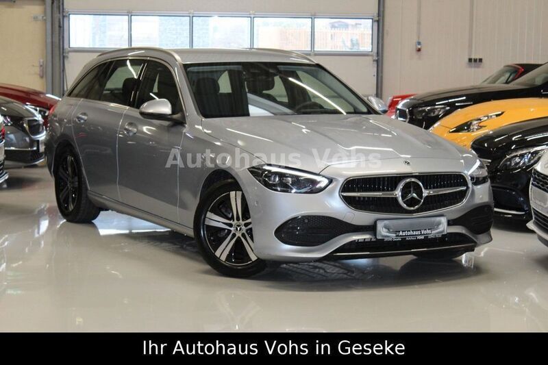 Silber Gebraucht 2023 Mercedes C200 Limousine | 35.970 € (Guter Preis) - Bild 1/4