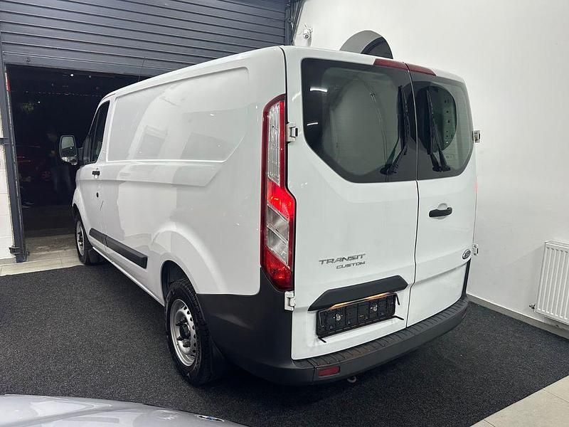 Gebraucht Ford Transit Custom 105 PS (77 kW) 2017 Weiß Van / Kleinbus