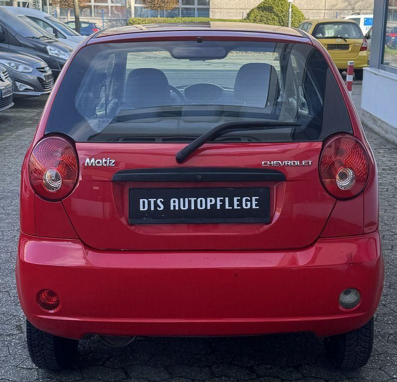 Gebraucht Chevrolet Matiz 52 PS (38 kW) 2009 Rot Kleinwagen