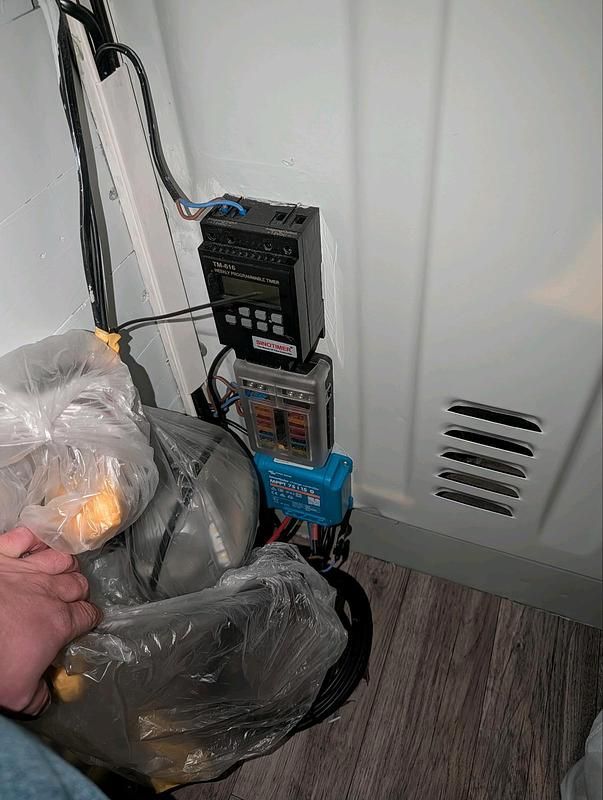 Gebraucht Opel Movano 100 PS (73 kW) 2011 Silber Van / Kleinbus