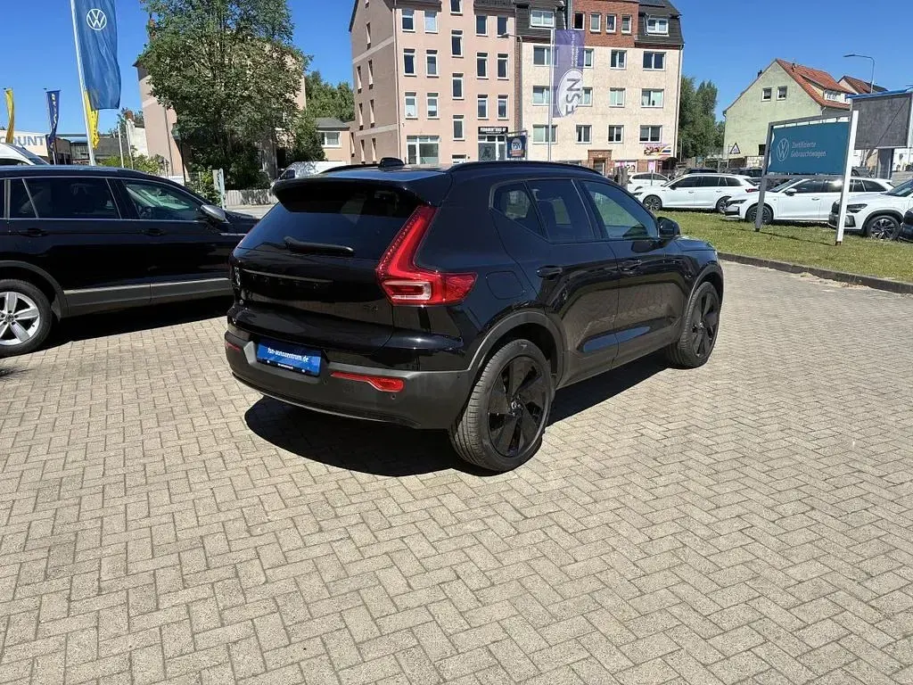 Gebraucht Volvo XC40 Plus 197 PS (144 kW) 2025 Schwarz SUV