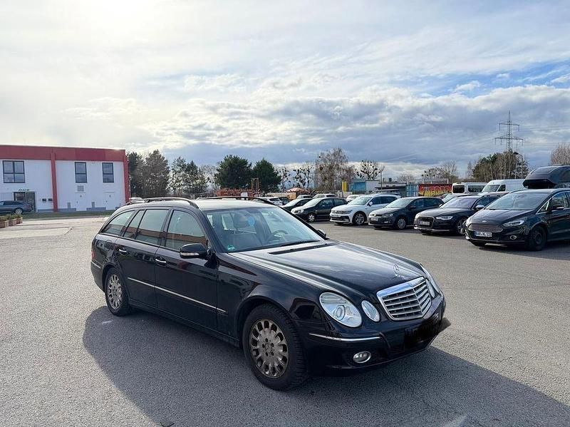 Gebraucht Mercedes E350 272 PS (200 kW) 2007 Schwarz Kombi