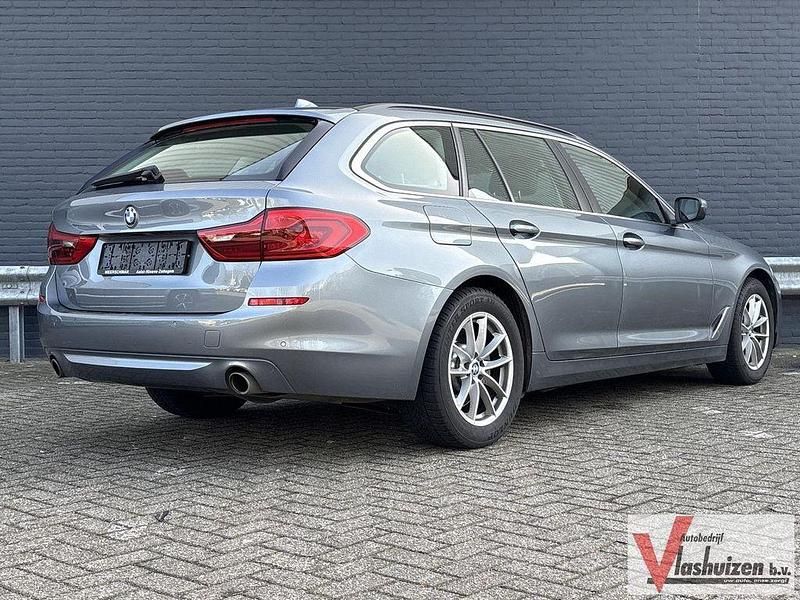 Gebraucht BMW 518 150 PS (110 kW) 2019 Silber Kombi