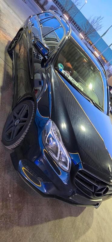 Blau Gebraucht 2014 Mercedes E350 Kombi | 9.850 € (Superpreis) - Bild 1/4