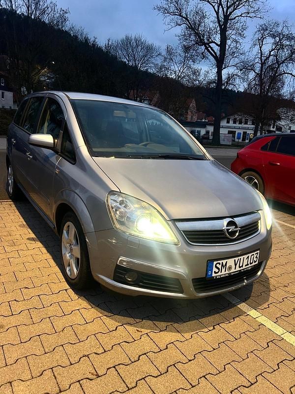 Gebraucht Opel Zafira 143 PS (105 kW) 2007 Silber Van / Kleinbus