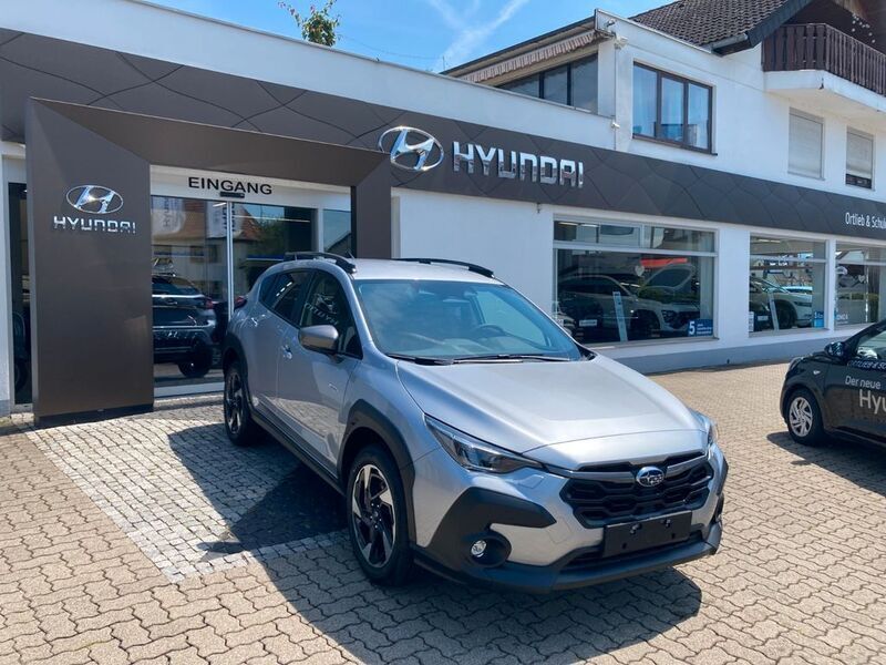 Gebraucht Subaru Crosstrek Active 136 PS (100 kW) 2024 Ice silver metallic SUV