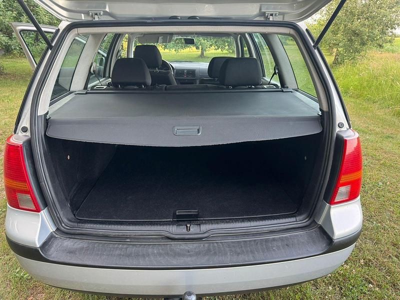 Gebraucht VW Golf III 101 PS (74 kW) 1999 Silber Kombi