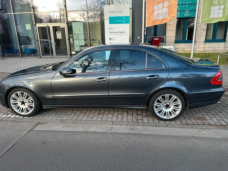 Second-hand Mercedes E280 190 CP (139 kW) 2009 Gri Berlinǎ