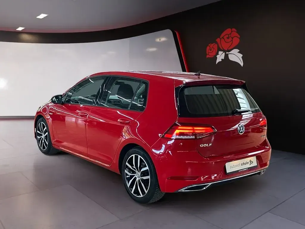 Gebraucht VW Golf VII Highline 131 PS (96 kW) 2019 Tornadorot Limousine