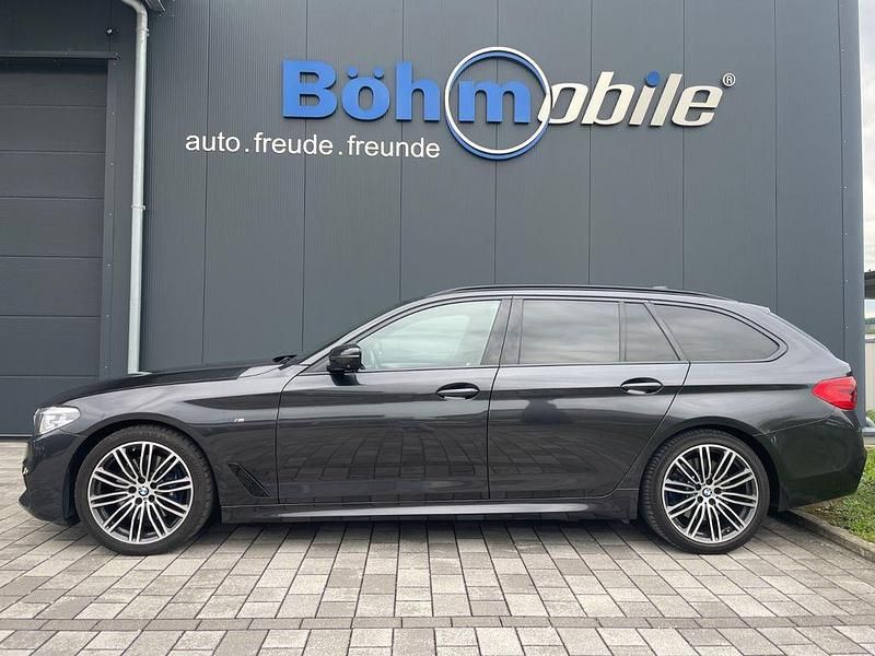 Grau Gebraucht 2019 BMW 530 M Sport Limousine | 26.980 € (Superpreis) - Bild 1/4