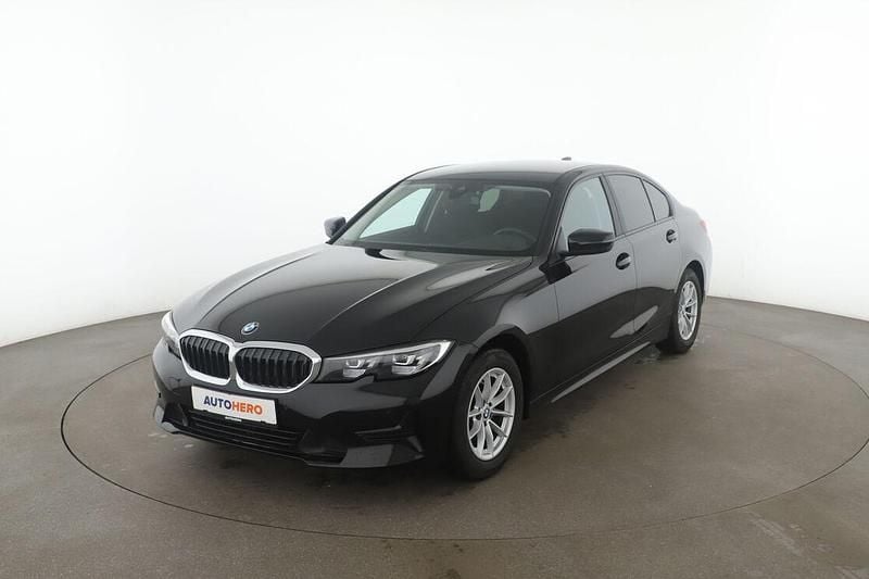 Schwarz Gebraucht 2019 BMW 320 Advantage Limousine | 25.700 € (Guter Preis) - Bild 1/3