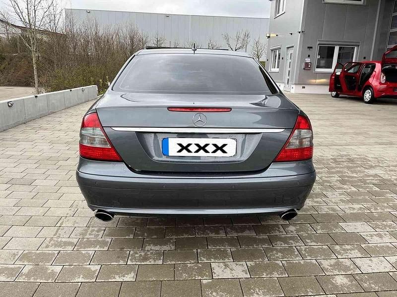 Gebraucht Mercedes E280 Classic 190 PS (139 kW) 2008 Grau Limousine