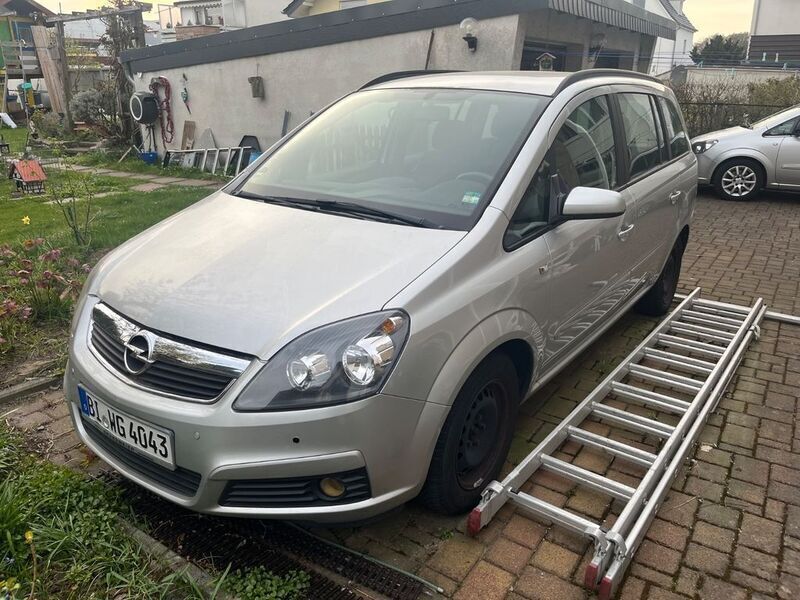 Silber Gebraucht 2005 Opel Zafira Van / Kleinbus | 2.888 € (Fairer Preis) - Bild 1/4