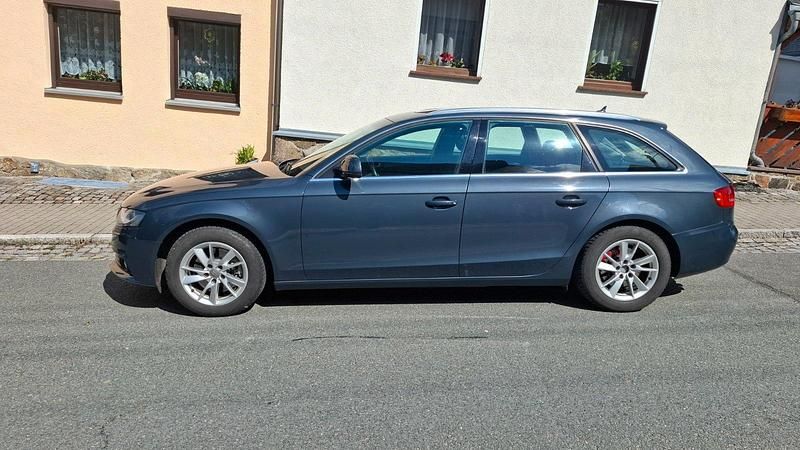 Używany Audi A4 160 KM (117 kW) 2008 Szary Kombi