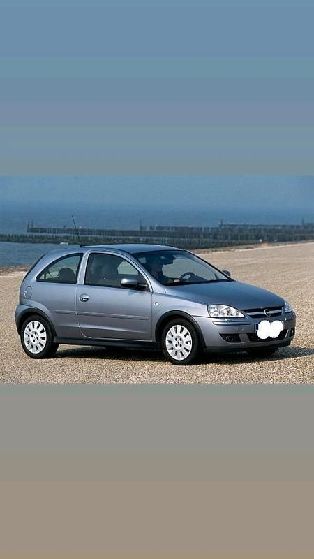 Grau Gebraucht 2004 Opel Corsa Kleinwagen | 550 € (Superpreis) - Bild 1/1