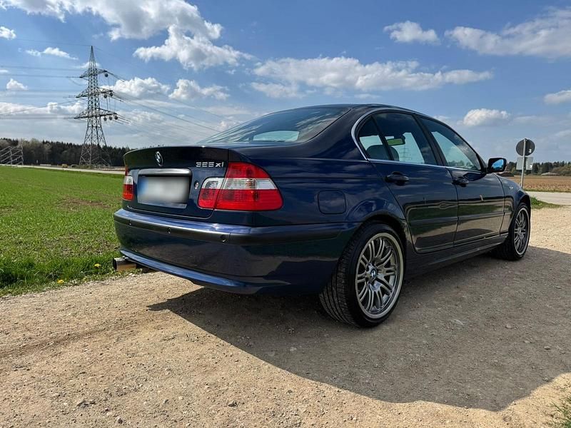 Usata BMW 325 192 CV (141 kW) 2003 Blu Berlina