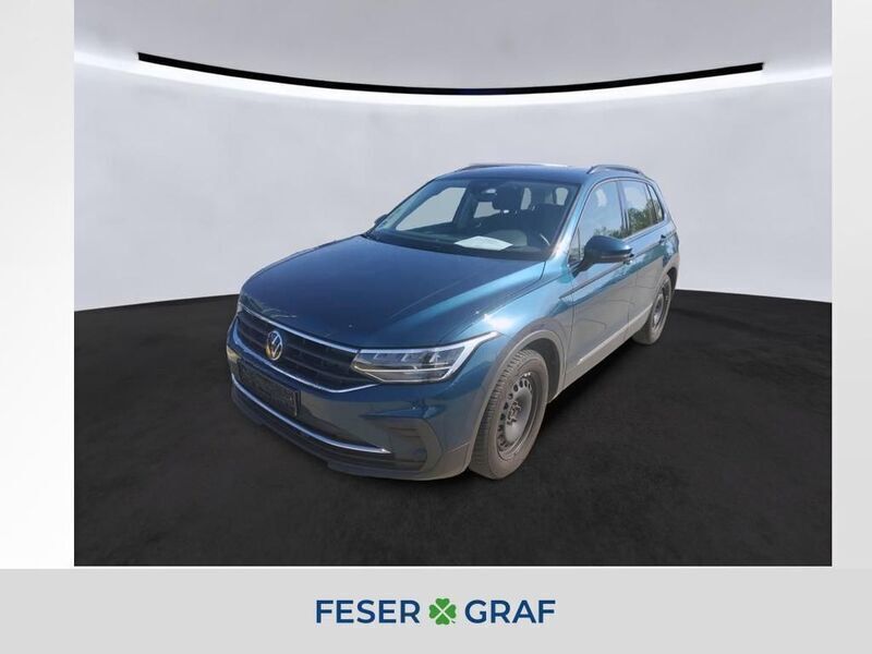 Nightshade blue metallic Gebraucht 2022 VW Tiguan Life SUV | 26.980 € (Guter Preis) - Bild 1/4