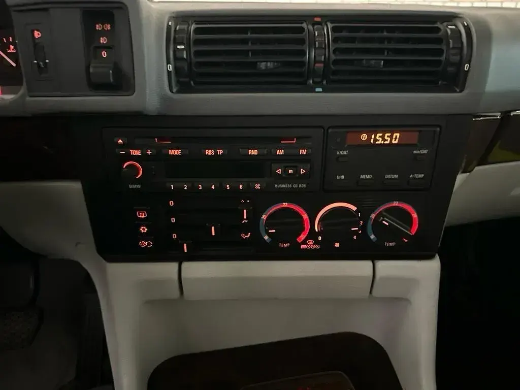 Gebraucht BMW 520 150 PS (110 kW) 1995 Schwarz Limousine