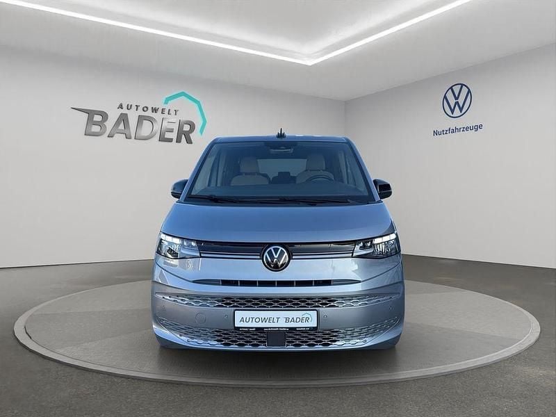 Gebraucht VW T7 Life 150 PS (110 kW) 2024 Silber Van