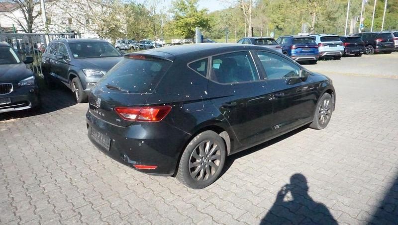 Second-hand Seat Leon Style 105 CP (77 kW) 2014 Negru Berlinǎ